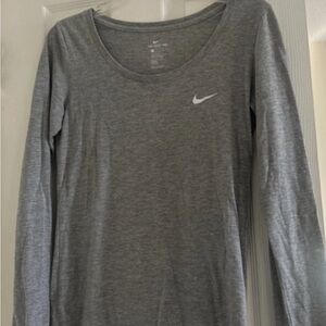 Nike Women's Heather Gray Long Sleeve Tee